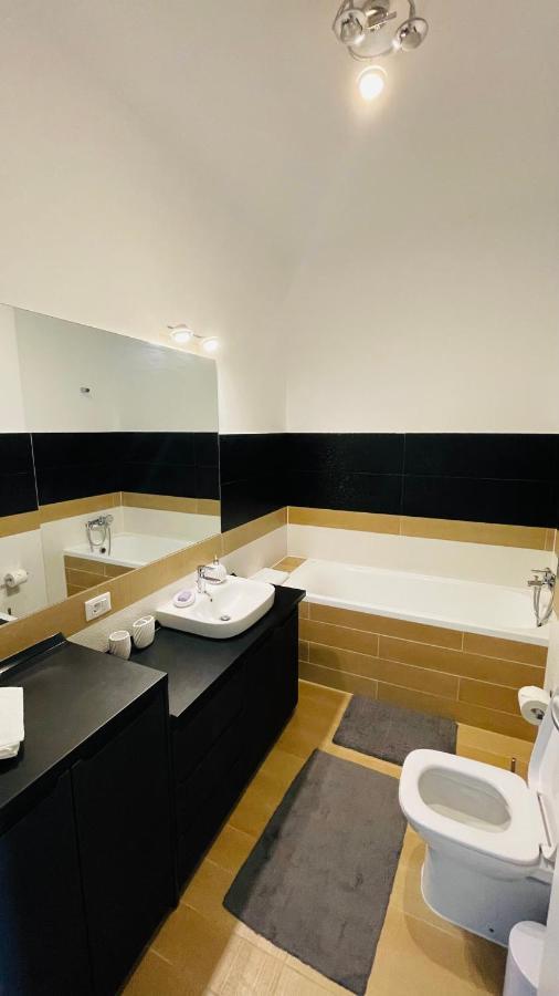 Si Apartments Oradea Zewnętrze zdjęcie