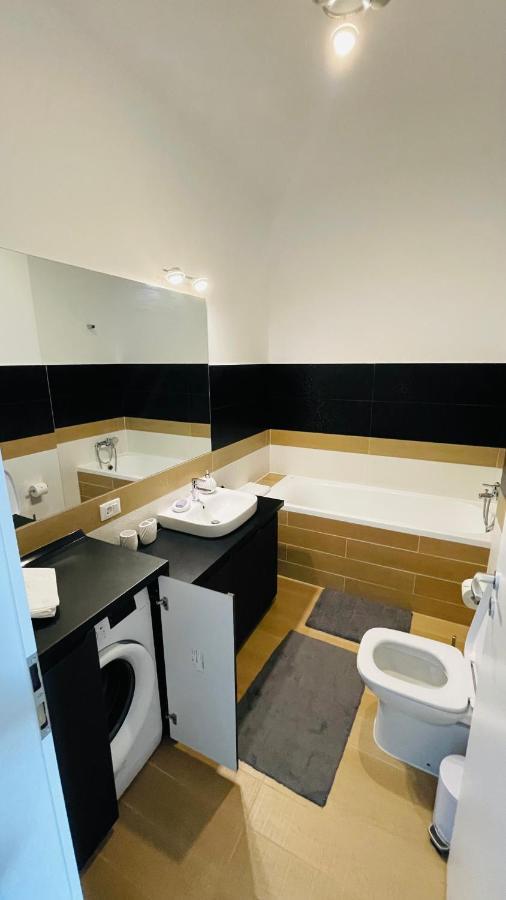 Si Apartments Oradea Zewnętrze zdjęcie